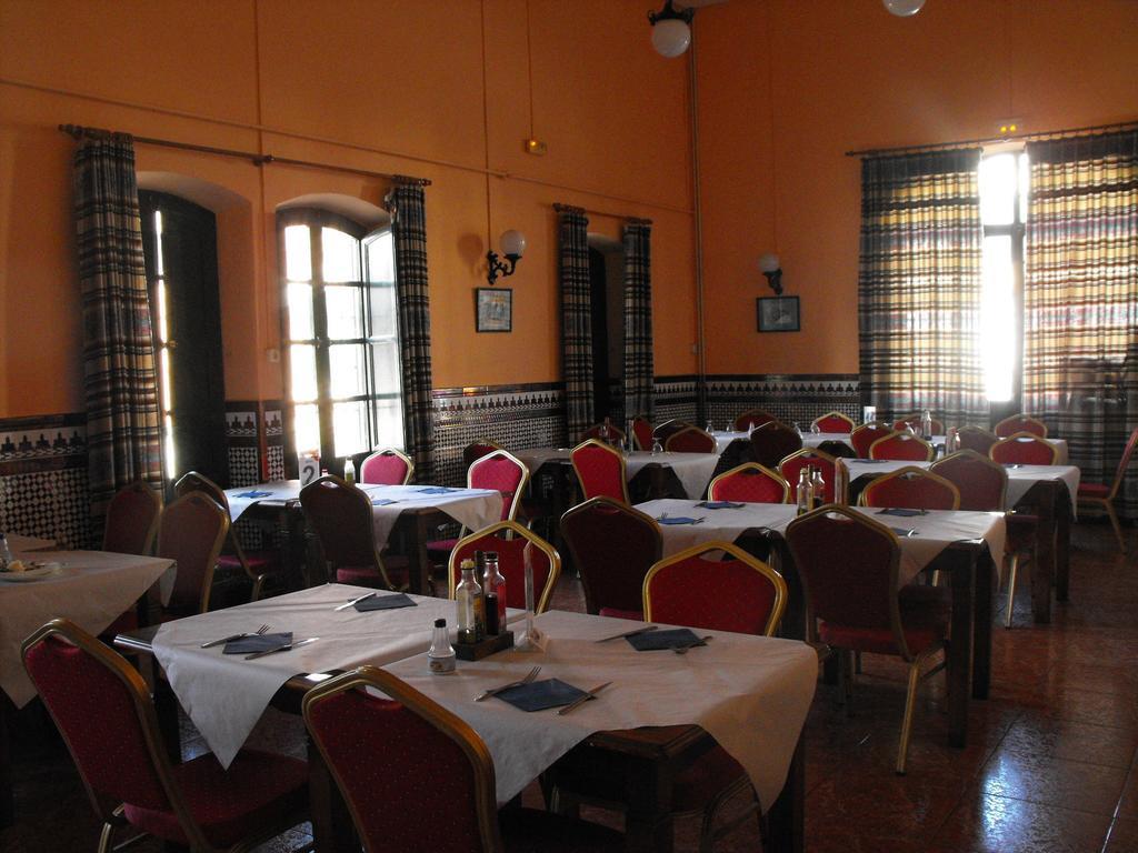 Hostal Nicol'S Hotel Luque Exterior photo